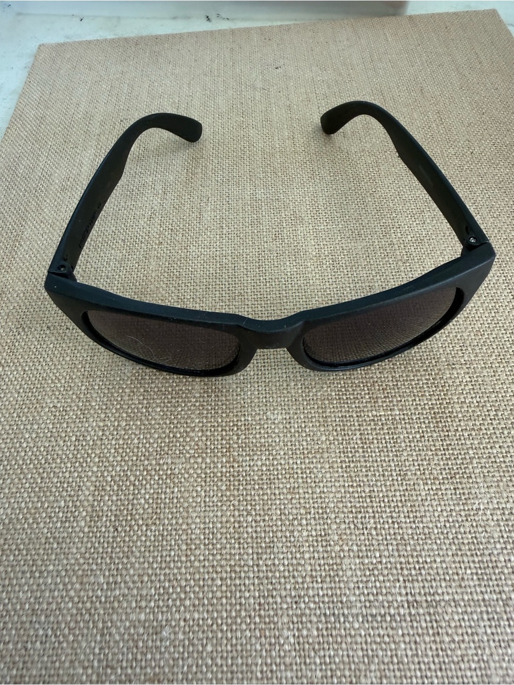 Men's Black Sunglasses - Sleek Polarized Style